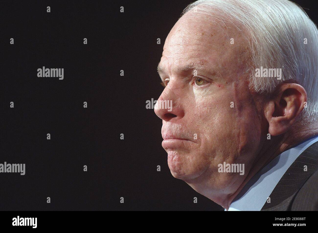 Republican Presidential Candidate Sen. John McCain (R-Ariz.), gives a speech on America's energy security and the environment on April 23, 2007 in Washigton DC, USA. Photo by Olivier Dlouliery/ABACAPRESS.COM Stock Photo