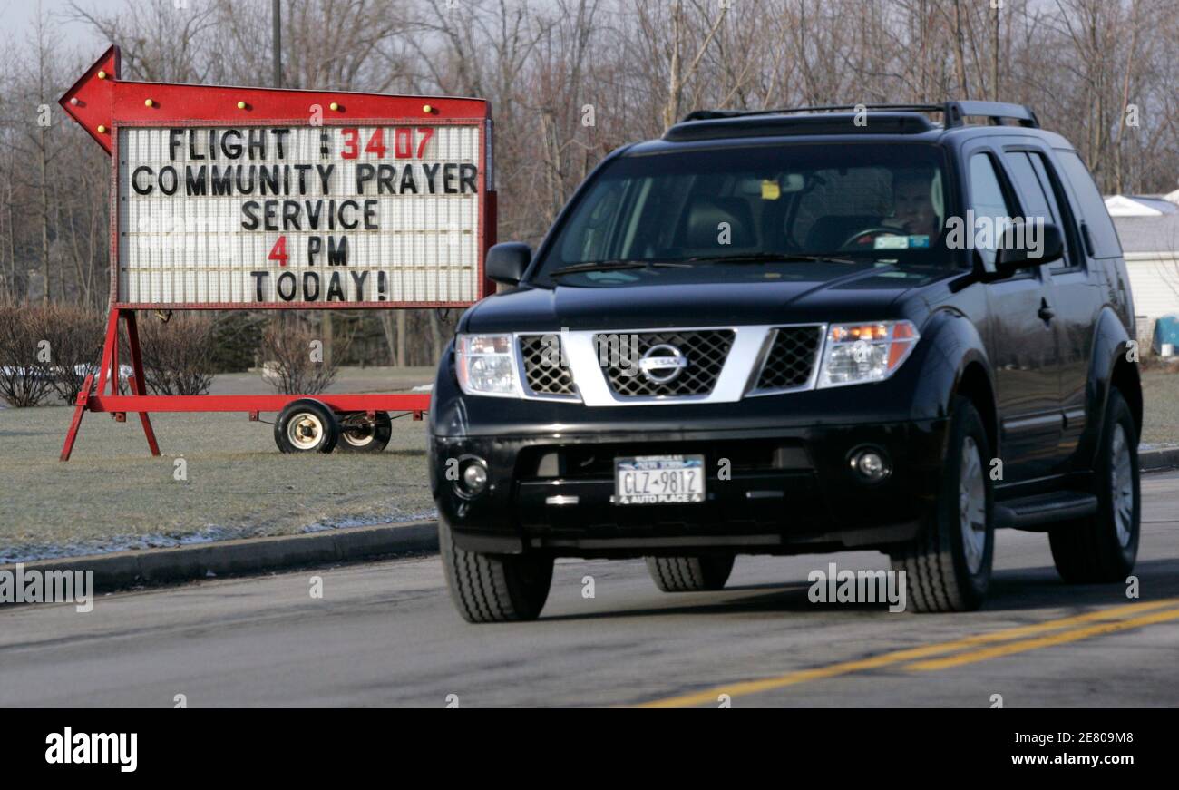Car crashes into house hires stock photography and images Alamy