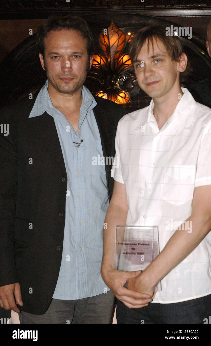 President of jury Vincent Perez awards Christophe Turpin scenarist of 'Jean-Philippe' during Jacques Prevert prize ceremony held at Maxim's restaurant in Paris, France on April 25, 2007. Photo by Giancarlo Gorassini/ABACAPRESS.COM Stock Photo