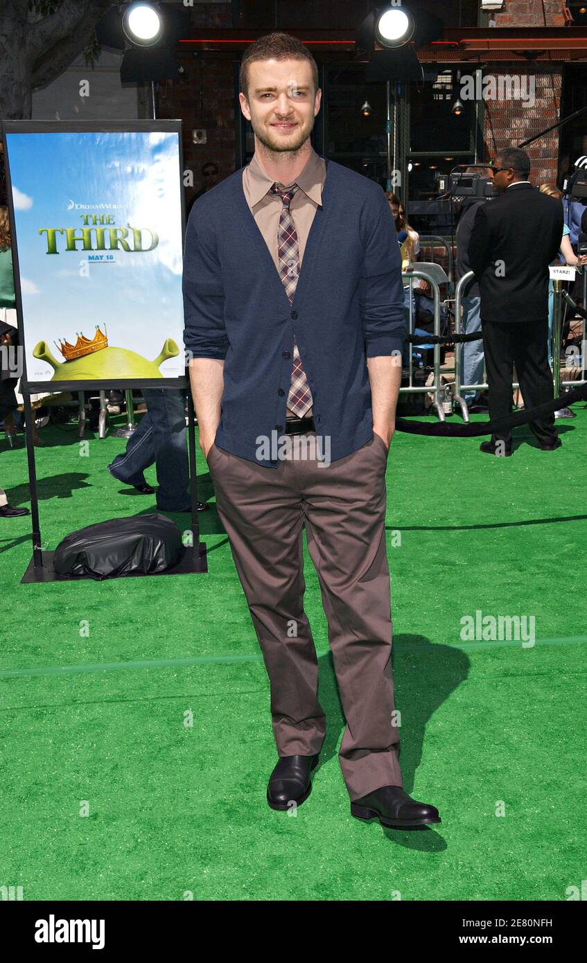Justin Timberlake attends the ‘Shrek the Third’ premiere at the Mann