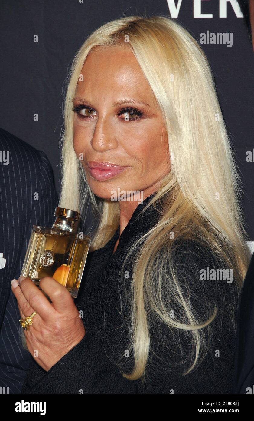 Designer Donatella Versace signs bottles of her new women's fragrance  'Versace' at Saks Fifth Avenue in New York City, NY, USA on Tuesday, May 8,  2007. Photo by Gregorio Binuya/ABACAPRESS.COM Stock Photo 