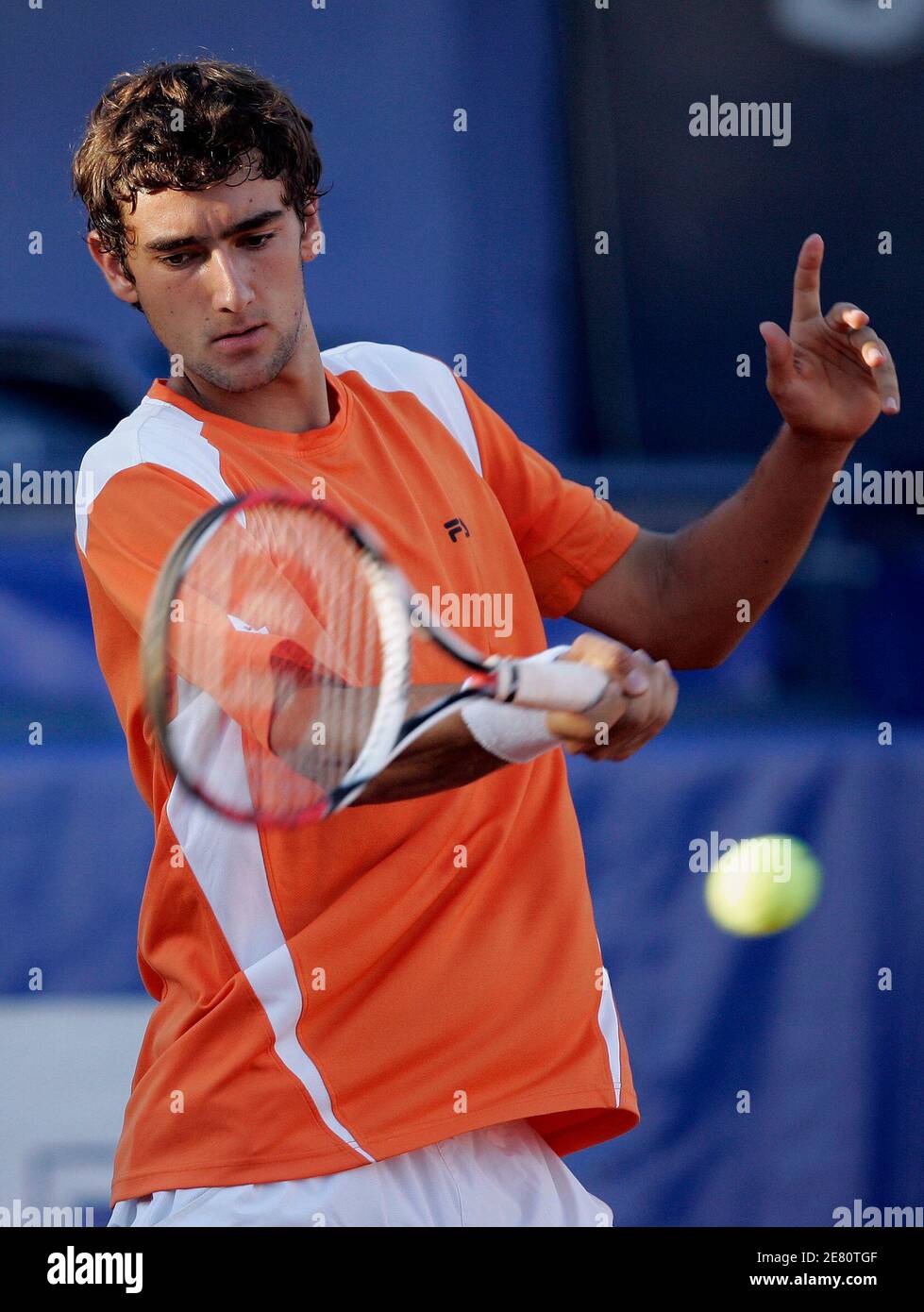 Croatia's Marin Cilic plays return to France's Gilles Simon in their ATP  tennis match at the Croatia Open in Umag, July 25,2007. REUTERS/Davor  Kovacevic (CROATIA Stock Photo - Alamy