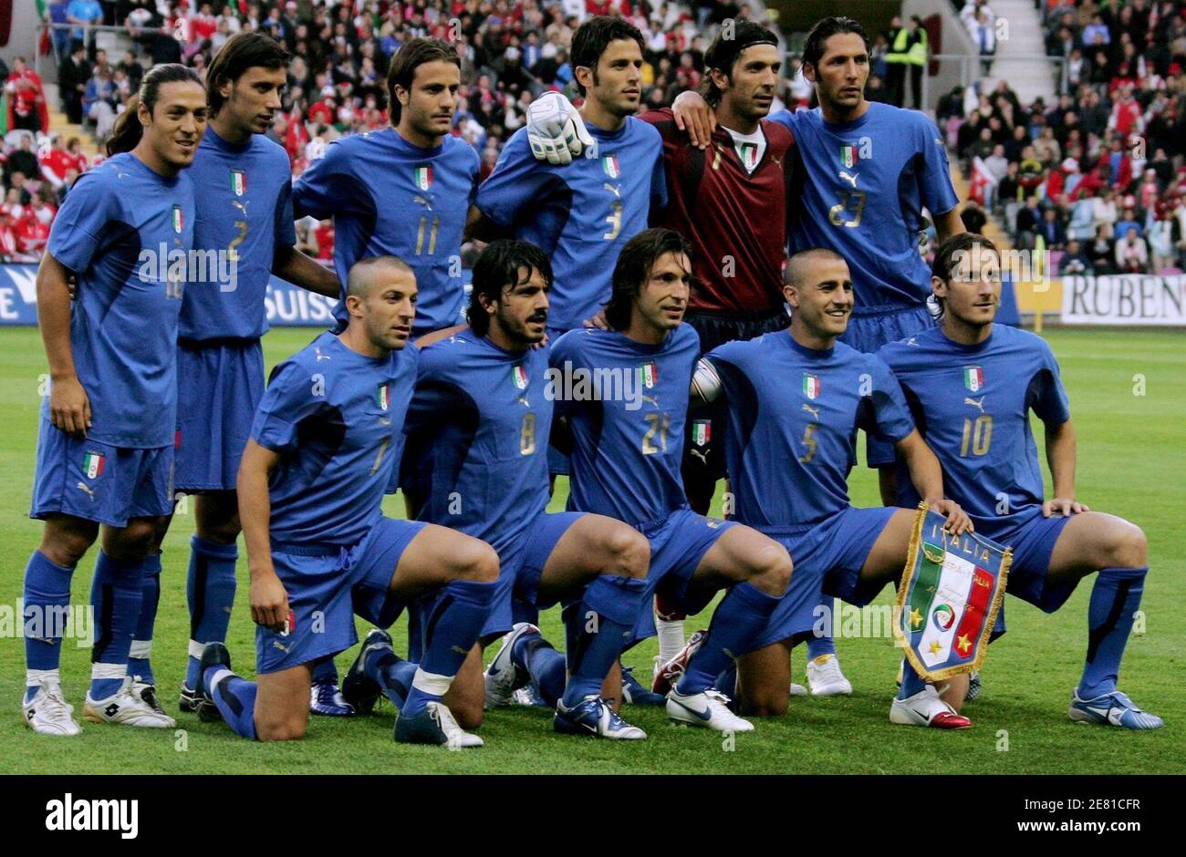 Francesco Totti Alessandro Del Piero High Resolution Stock Photography And Images Alamy