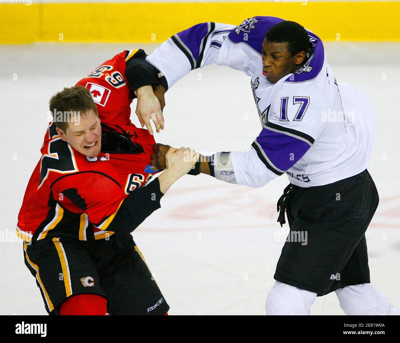 Los angeles kings wayne simmonds hi-res stock photography and images - Alamy