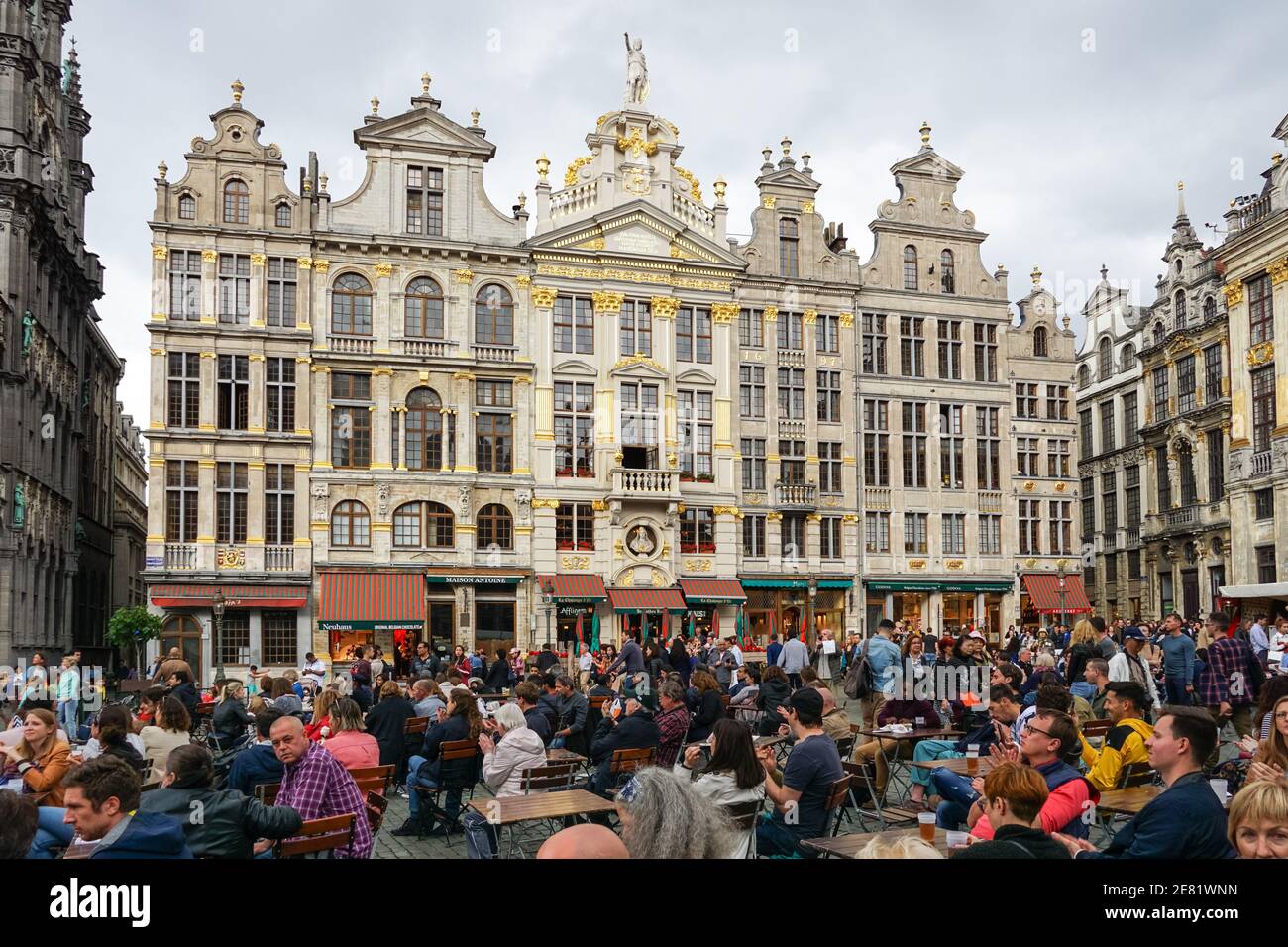Tourists on the Grand Place, Grote Markt square in Brussels, Belgium Stock Photo