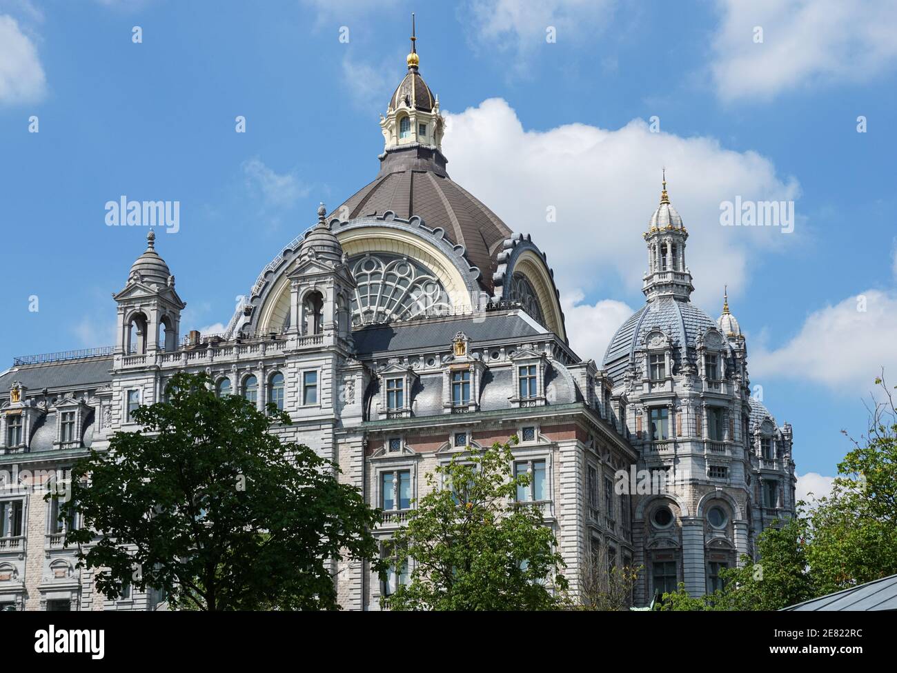 Building exterior of the Antwerp Central Station, Belgium Stock Photo