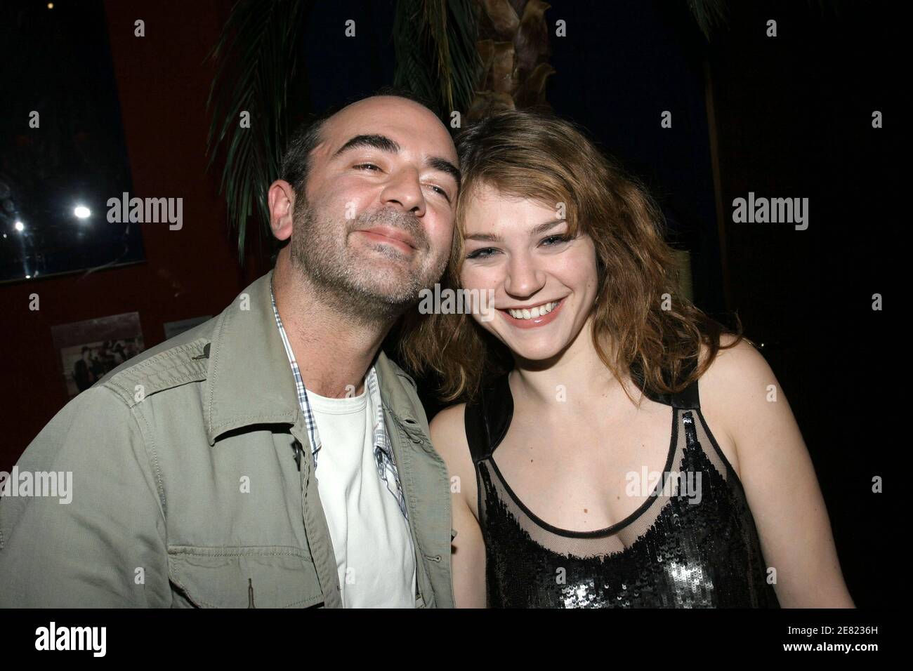 French actors Bruno Solo and Emilie Dequenne attend 'Ecoute le temps' premiere held at the Planete Hollywood Restaurant in Paris, France on June 1st, 2007. Photo by Benoit Pinguet/ABACAPRESS.COM Stock Photo