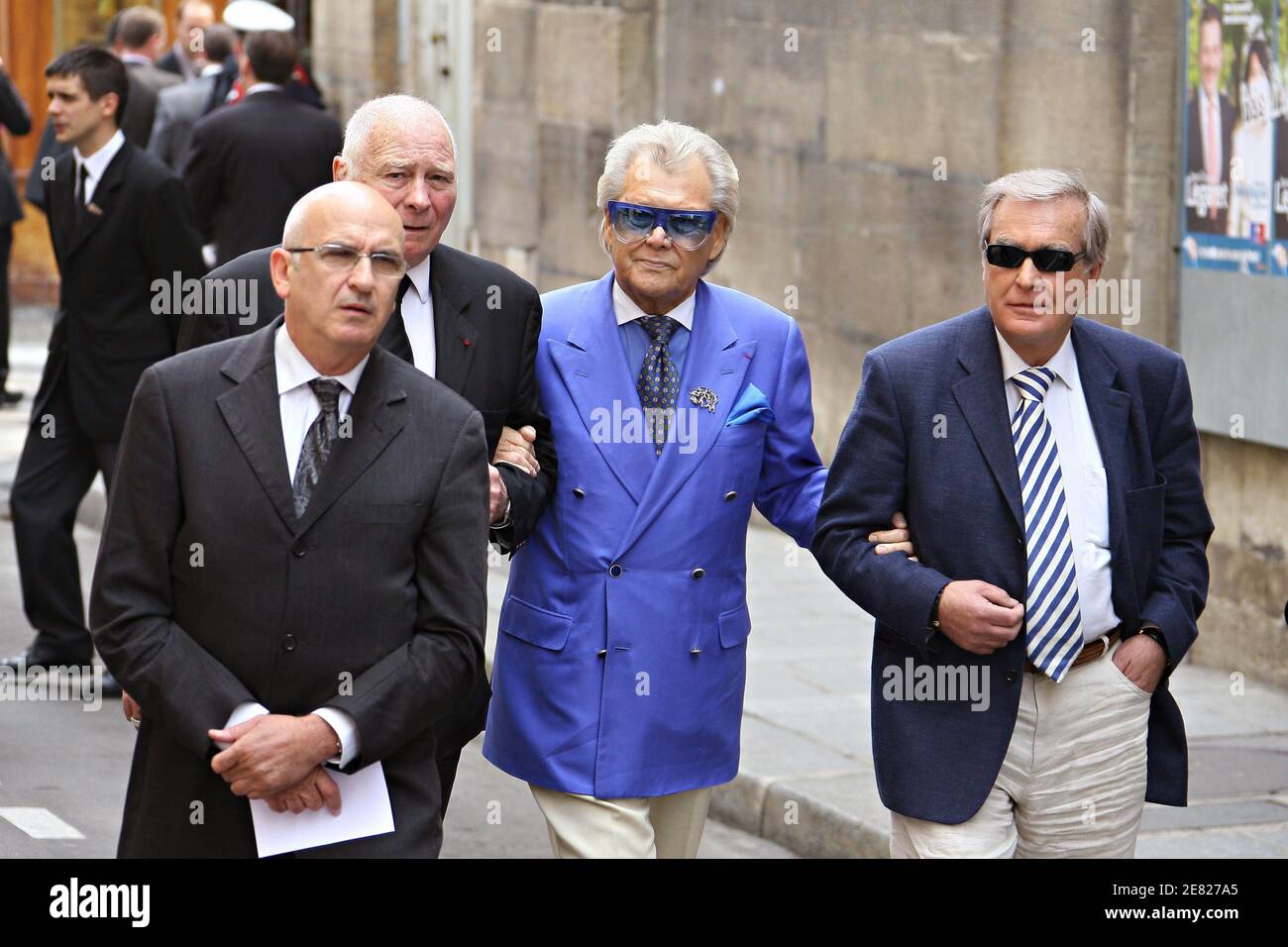 Funeral Mass for French actor Jean-Claude Brialy in Paris Stock Photo -  Alamy