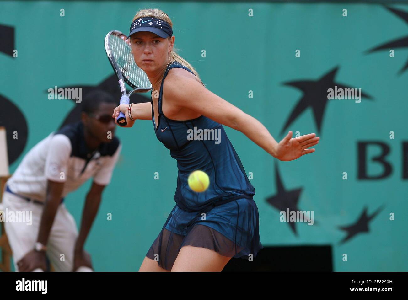 Russia's Maria Sharapova defeats, 6-3, 6-4, Russia's Anna Chakvetadze in their quater-final round match of the Tennis French Open at Roland Garros arena, in Paris, France on June 5, 2007. Photo by Gorassini-Gouhier-Guignebourg-Nebinger/Cameleon/ABACAPRESS.COM Stock Photo