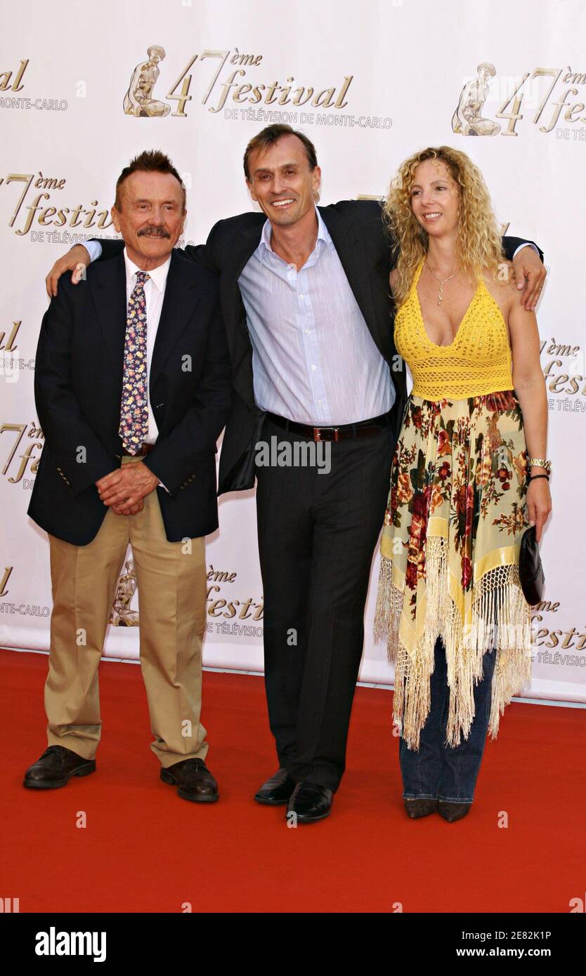 Robert Knepper Wife