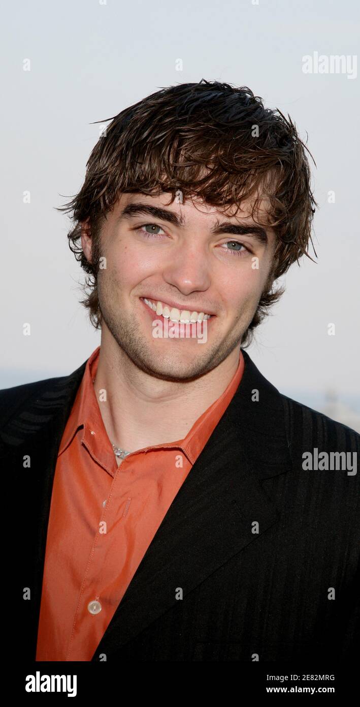 EXCLUSIVE. US actor Drew Tyler Bell from US TV show The Bold and the Beautiful poses during the 47th Monte-Carlo TV Festival in Monaco, on June 11, 2007. Photo by Denis Guignebourg/ABACAPRESS.COM Stock Photo