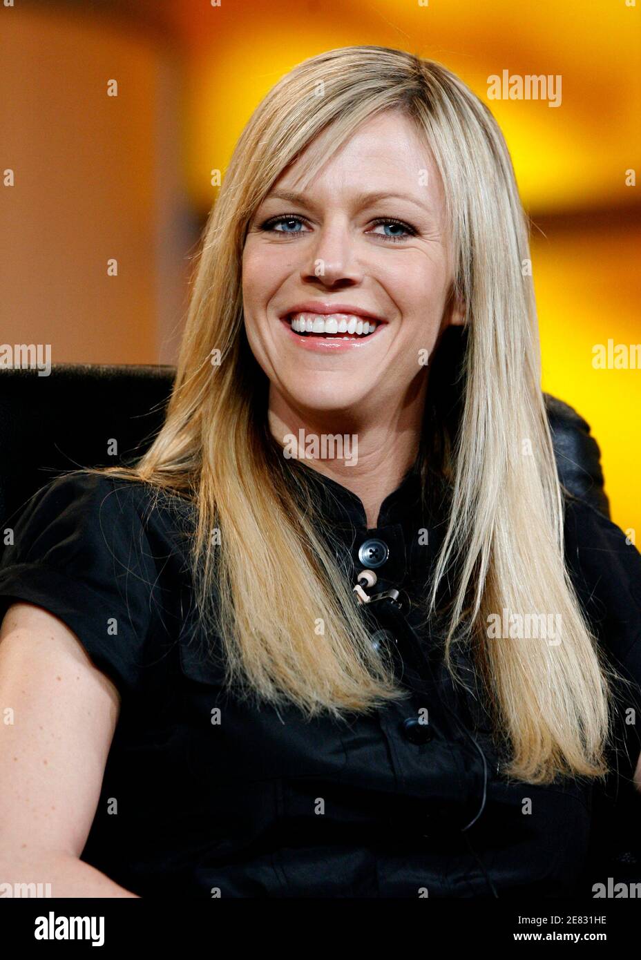 Actress Kaitlin Olson answers a question during a panel discussion at the Television Critics Association press tour in Pasadena January 9, 2007.  REUTERS/Gus Ruelas (UNITED STATES) Stock Photo