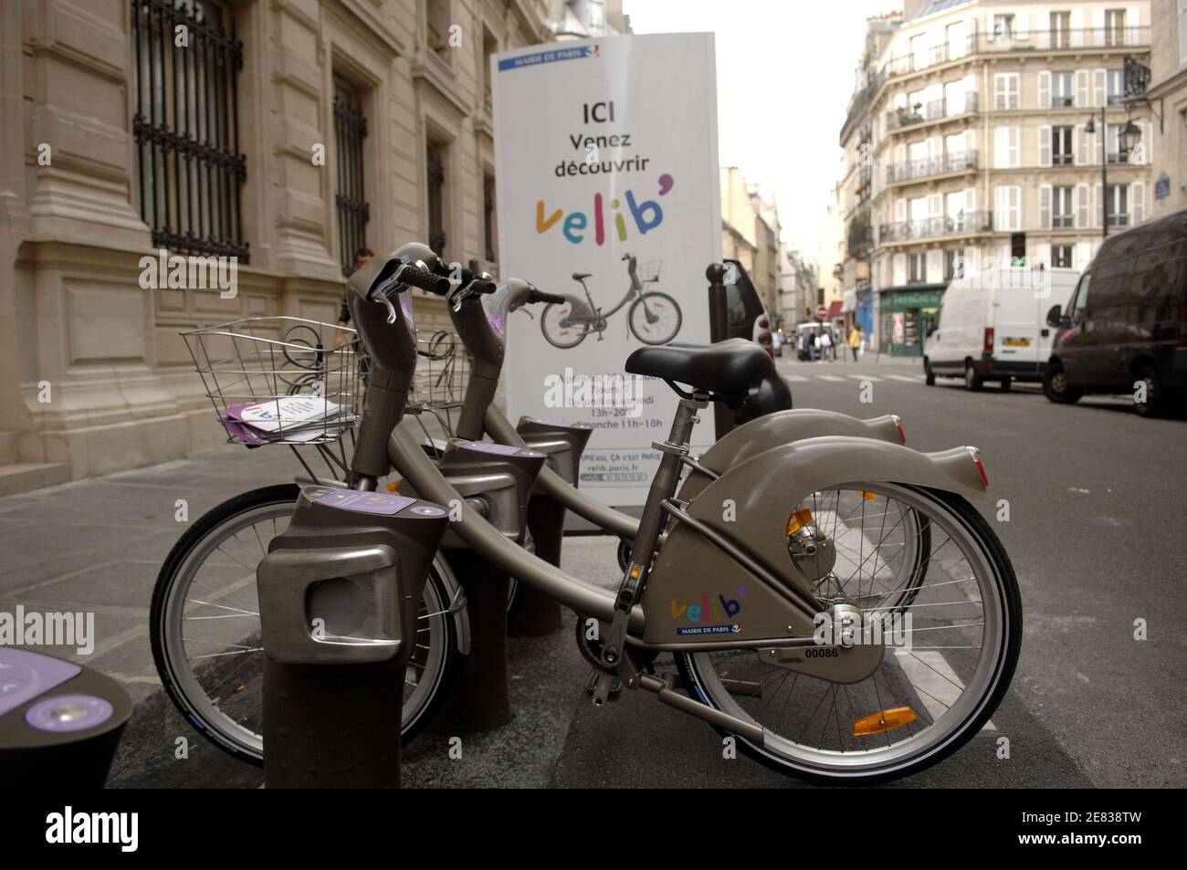 On July 15, 2007, the city of Paris will debut a new self-service bicycle  transit system called Velib'. Parisians and visitors alike will be able to  pick up and drop off bicycles