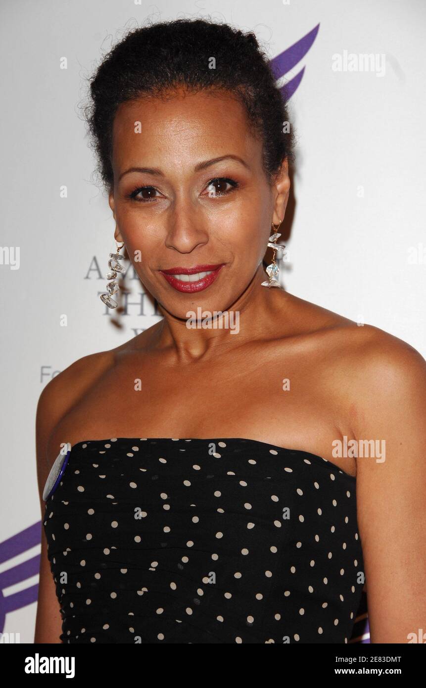 tamara-tunie-actress-60-photos-moonagedaydream-film