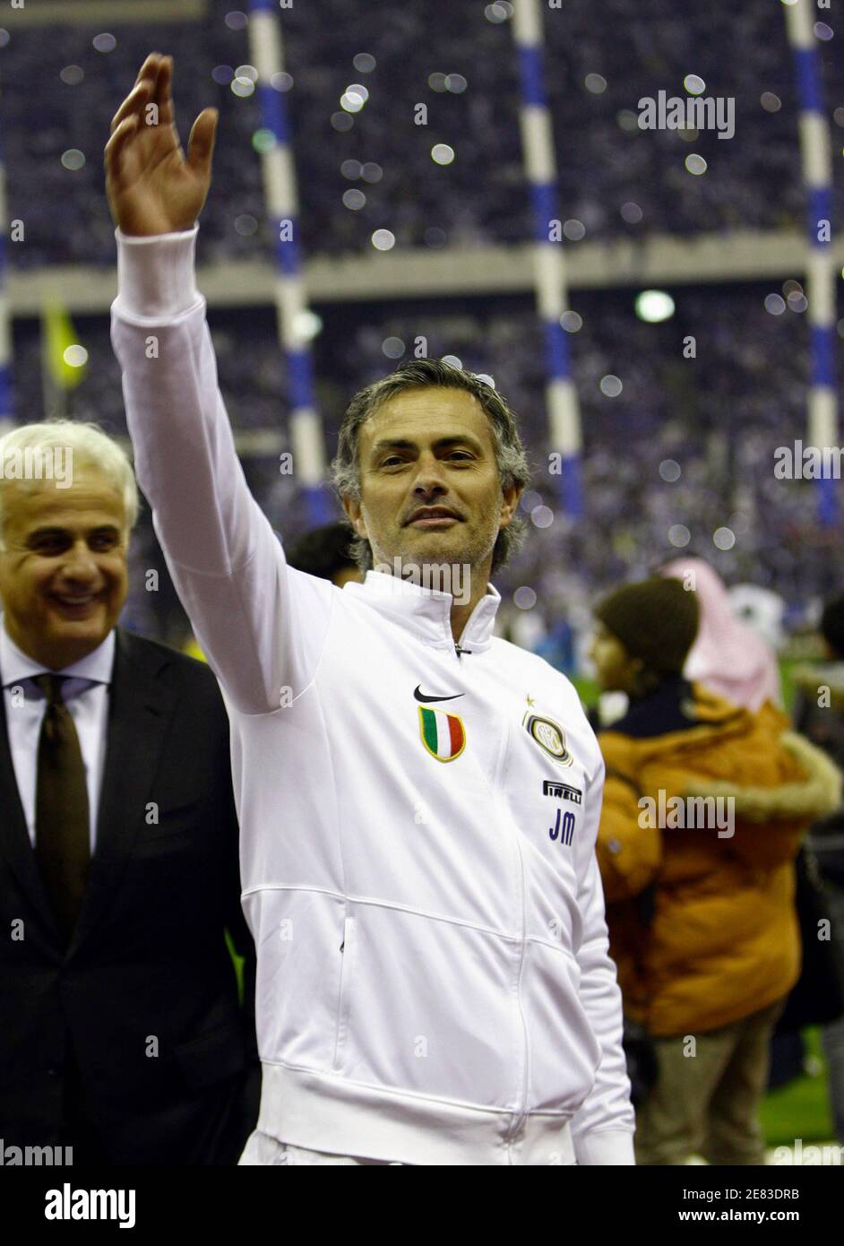 Inter Milan coach Jose Mourinho cheers before the match with Saudi Arabian club Al Hilal at King Fahed international stadium in Riyadh Januray 2, 2010. Inter Milan are in Riyadh to play against Saudi club Al Hilal in a testimonial match for veteran Saudi soccer player Nawaf Al-Temyat.  REUTERS/Fahad Shadeed    (SAUDI ARABIA - Tags: SPORT SOCCER) Stock Photo