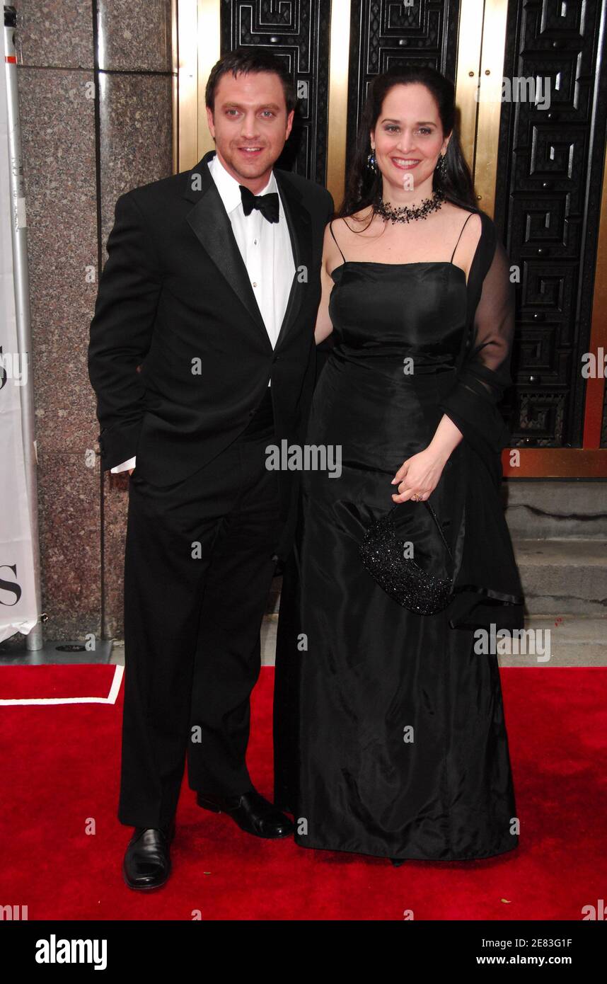 Actor Raul Esparza and wife attend the 61st Annual Tony Awards held at Radio City Music Hall on Sunday, June 10, 2007 in New York City, USA. Photo by Gregorio Binuya/ABACAUSA.COM (Pictured: Raul Esparza) Stock Photo