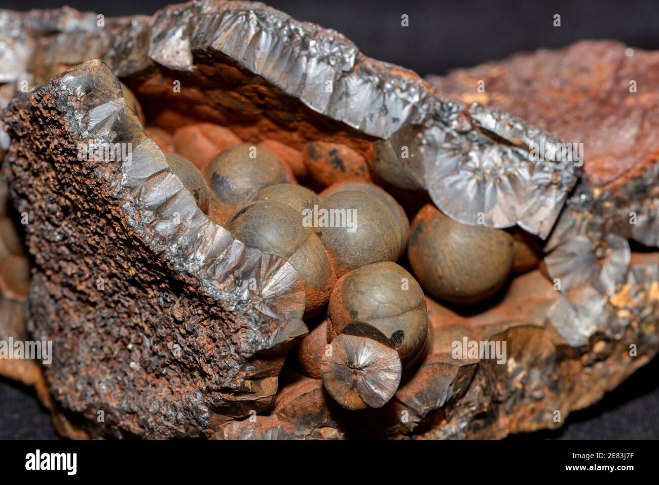 Manganese mine hires stock photography and images Alamy