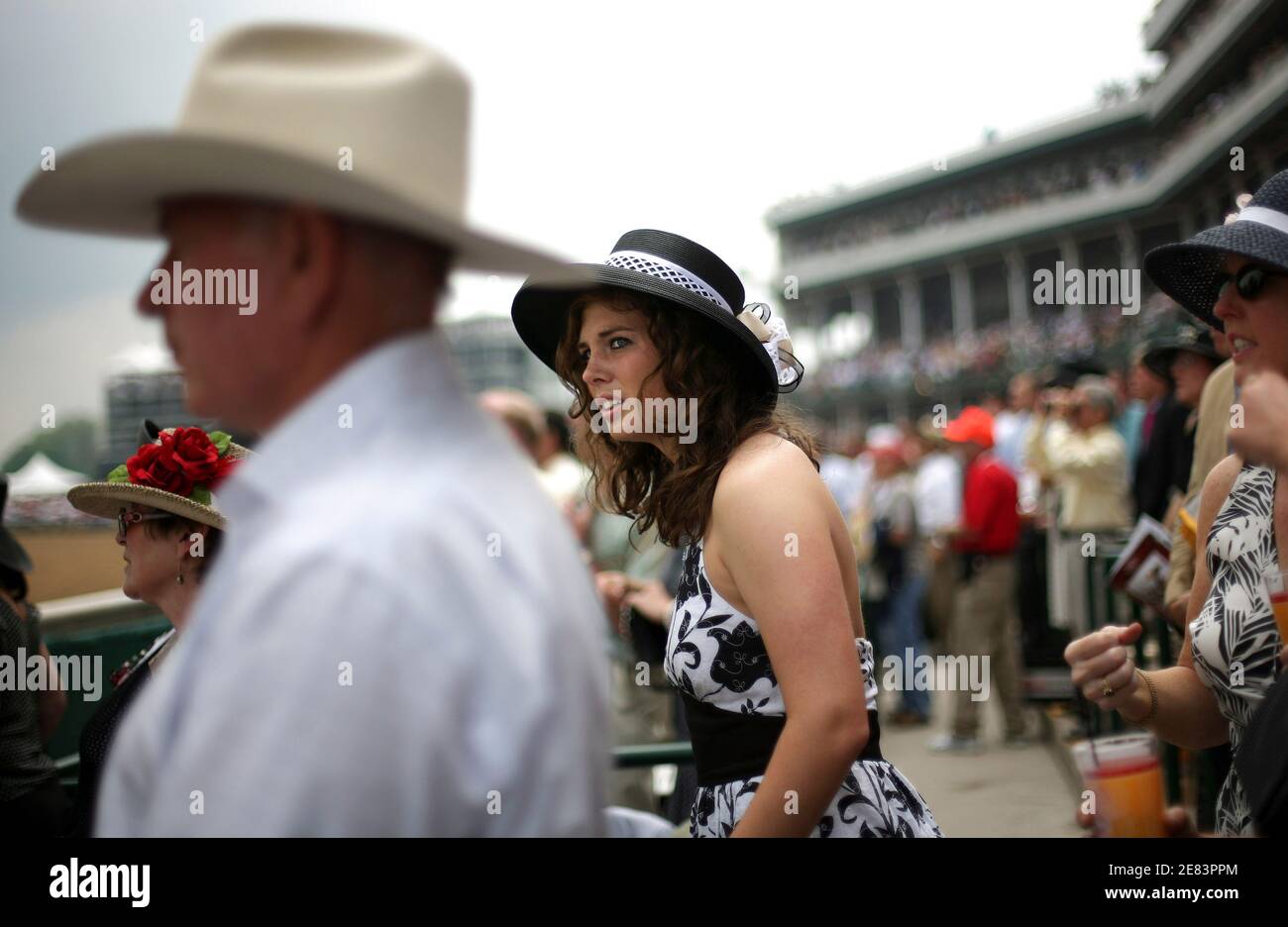 Spectators Kentucky Derby Churchill Downs High Resolution Stock Photography And Images Alamy