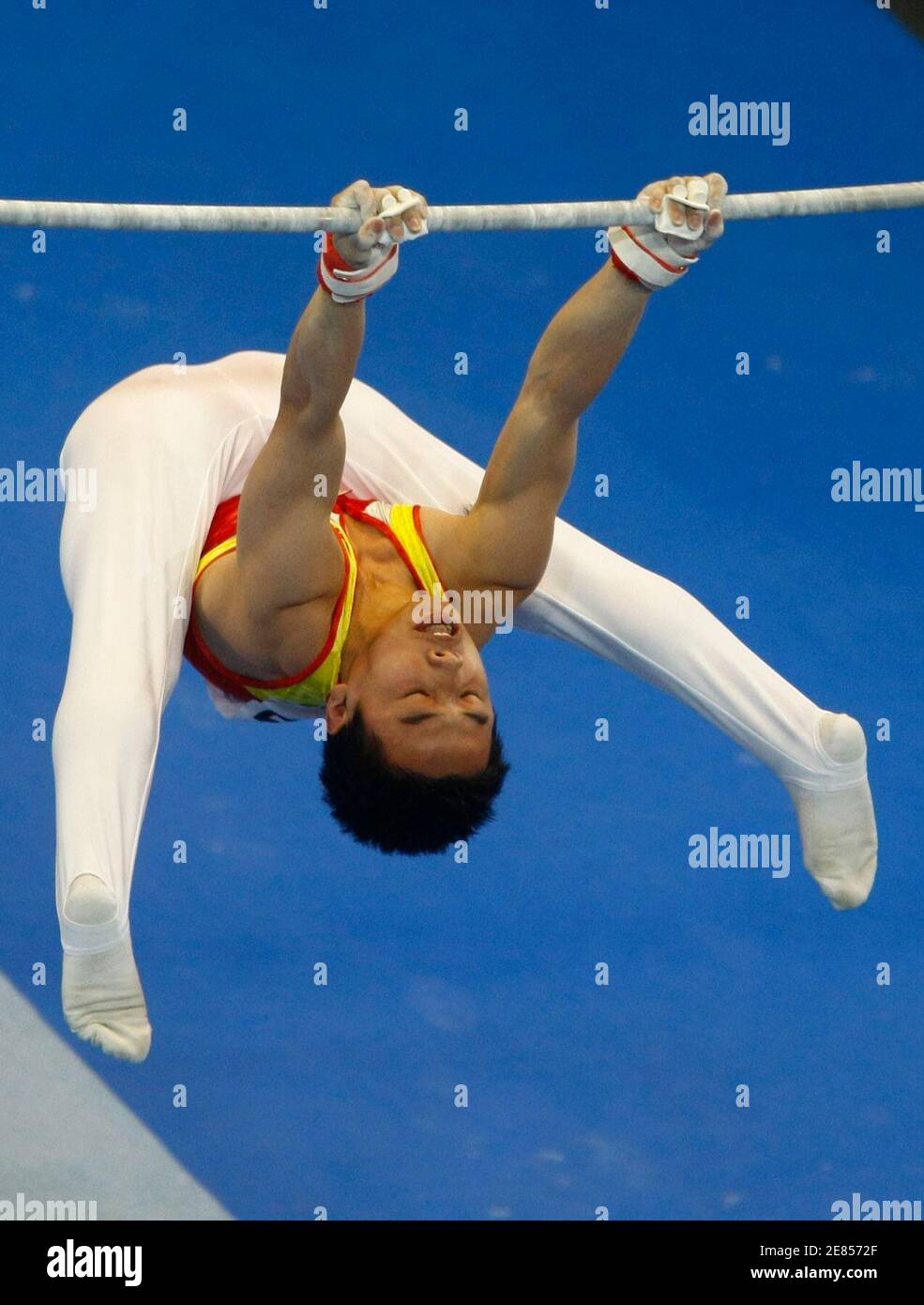 Zou Kai Of China Competes On The High Bar During The Men S Team All Around Competition At The 40th World Artistic Gymnastics Championships In Stuttgart September 6 07 Reuters Wolfgang Rattay Germany Stock Photo