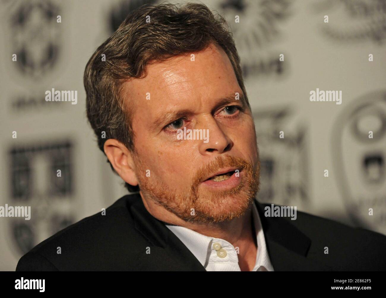 Ceo of nike hi-res stock photography and images - Alamy