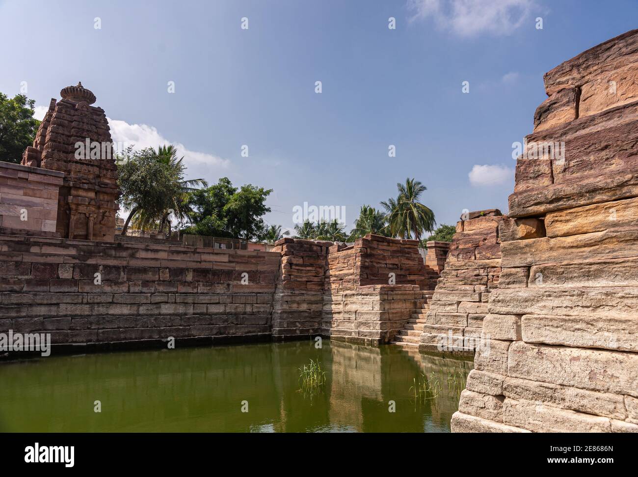 Chakra pool hi-res stock photography and images - Alamy