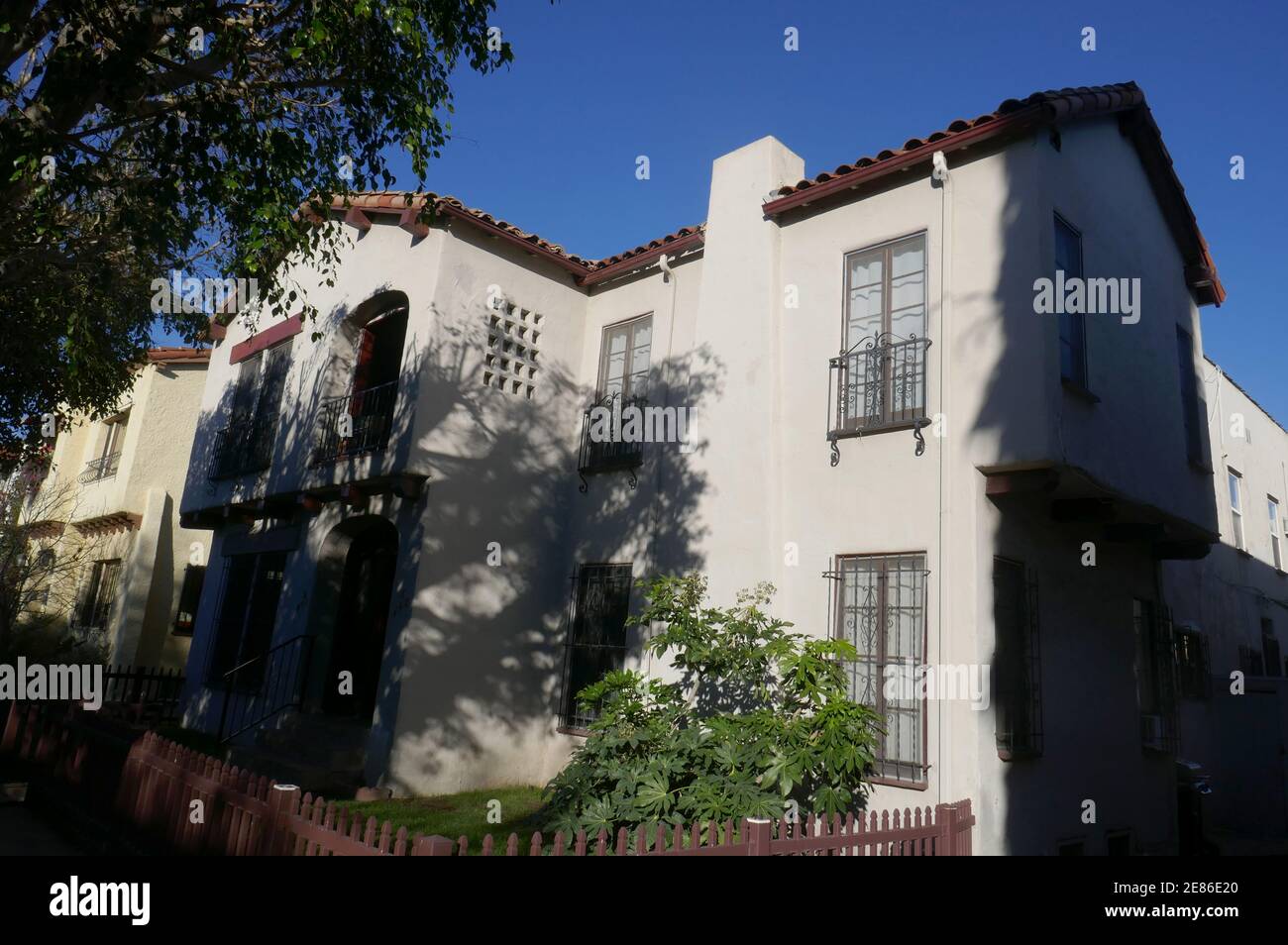 Los Angeles, California, USA 30th January 2021 A general view of atmosphere of Musician/singer Kurt Cobain of Nirvana and singer Courtney Love of Hole former Apartment in 1991/1992 at 448 N. Spaulding Avenue in Los Angeles, California, USA. They lived here when Courtney was pregnant with Frances Bean Cobain. Photo by Barry King/Alamy Stock Photo Stock Photo