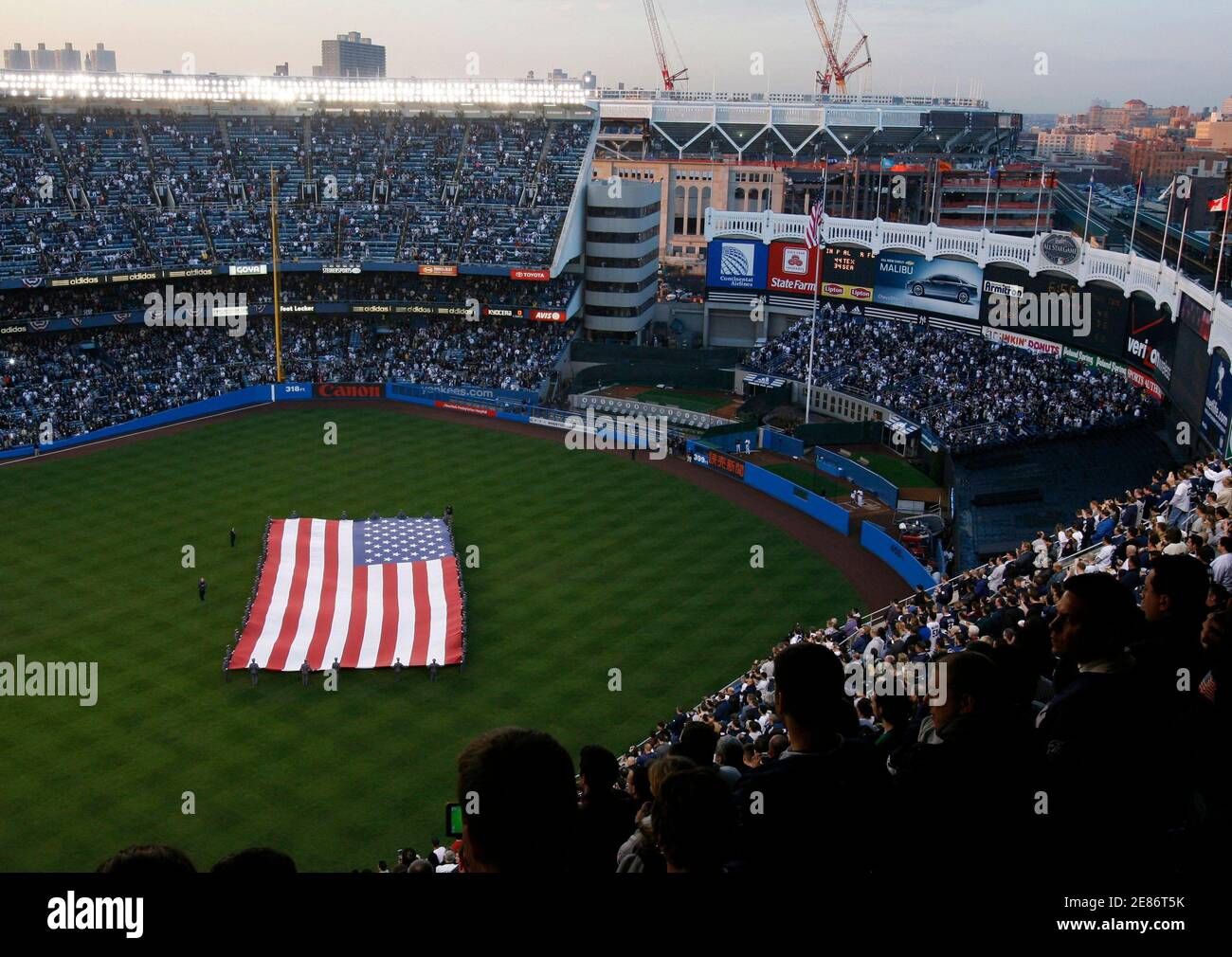 Toronto Blue Jays Anthem High Resolution Stock Photography And Images Alamy Toronto Blue Jays Anthem High Resolution Stock Photography And Images Alamy