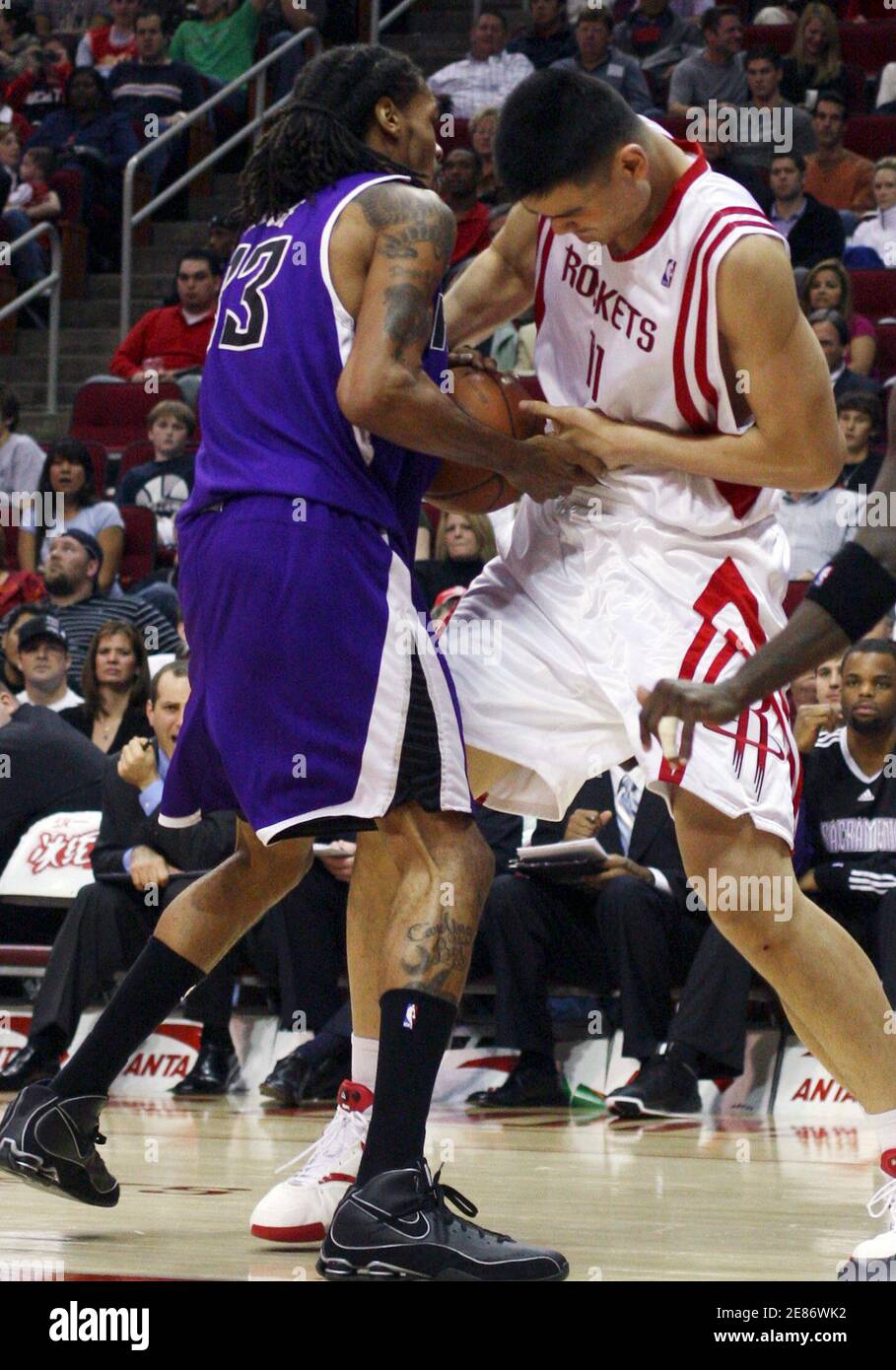 Yao Ming R High Resolution Stock Photography And Images Alamy