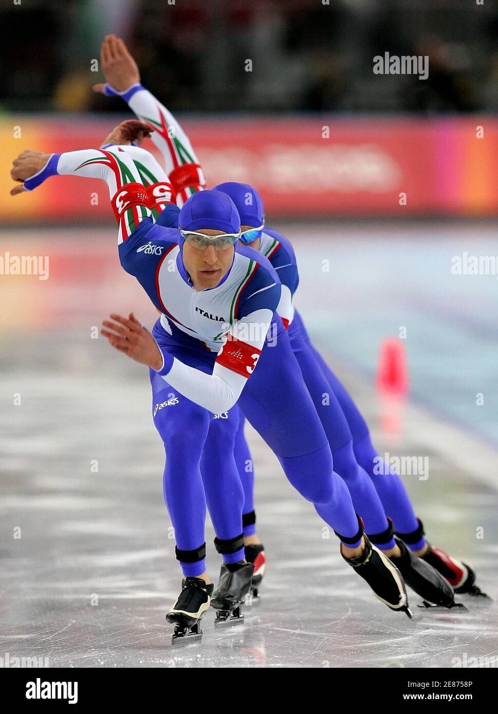 Olympic speed skating mens team pursuit hires stock photography and