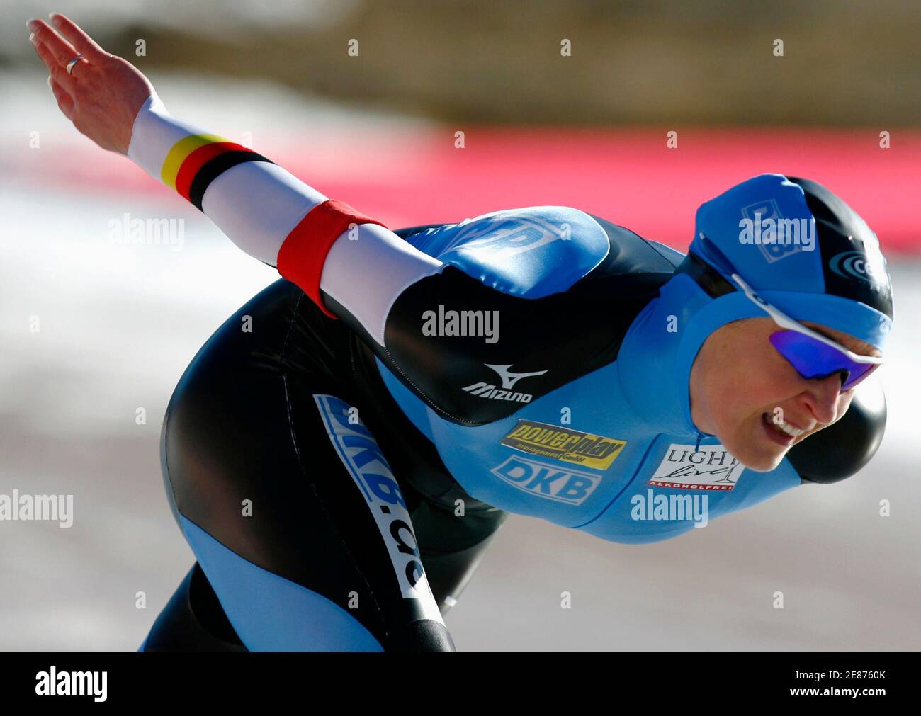 Germany's Claudia Pechstein participates in the women's 1500 meters  European Speed Skating Championships race at the outdoor Ritten Arena in  Collalbo, Italy January 13, 2007. REUTERS/Jerry Lampen (ITALY Stock Photo -  Alamy