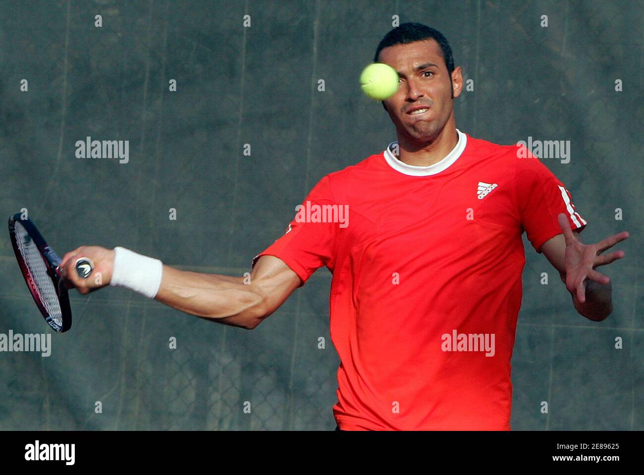 krom Televisie kijken veel plezier Tennis in cairo hi-res stock photography and images - Alamy