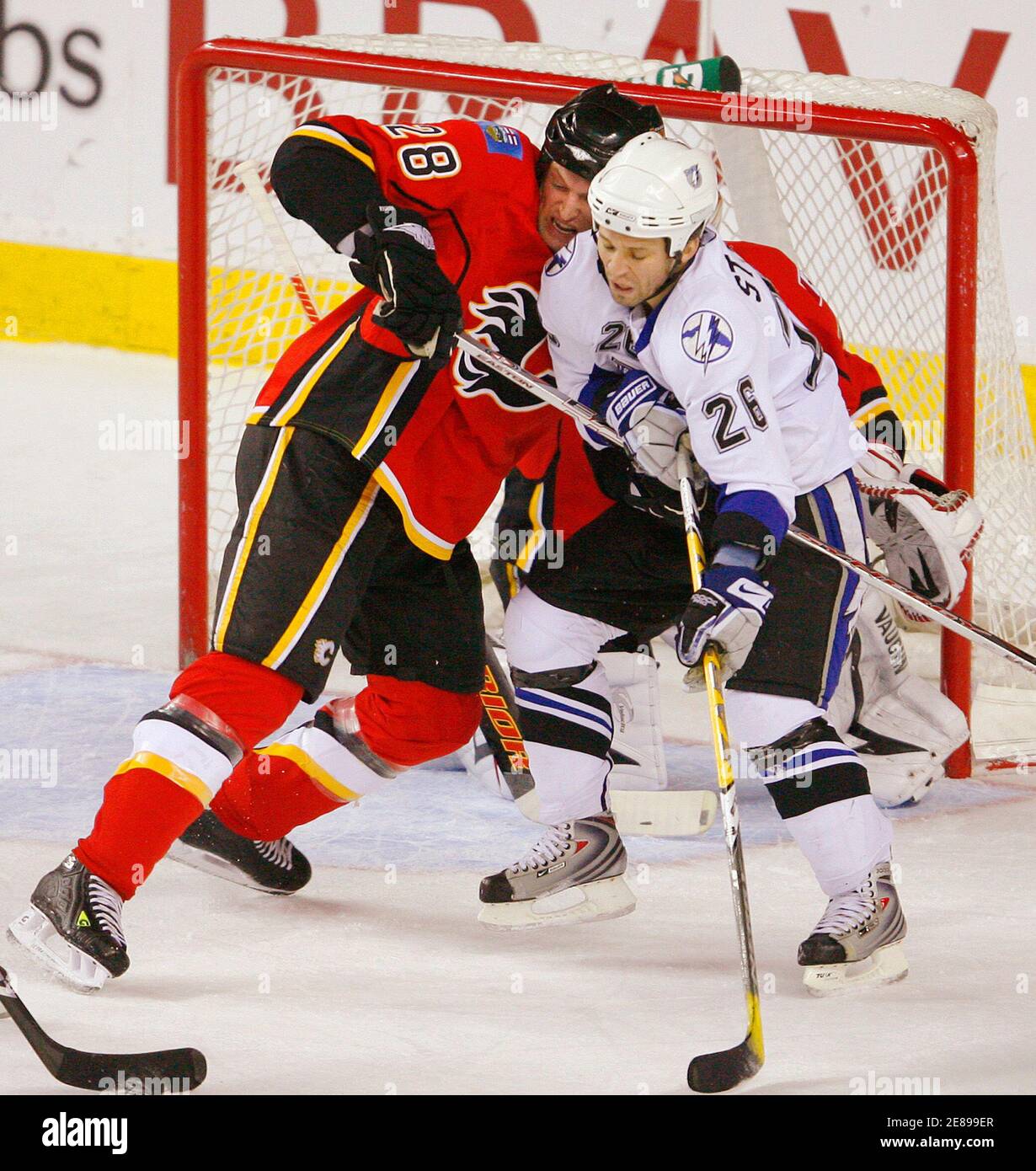 Martin St Louis Flames High Resolution Stock Photography And Images Alamy
