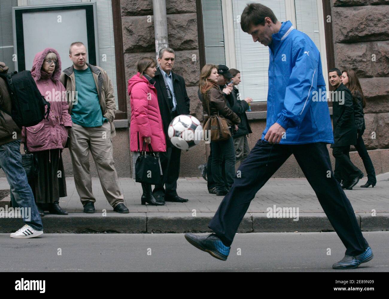 World record stunt hires stock photography and images Alamy