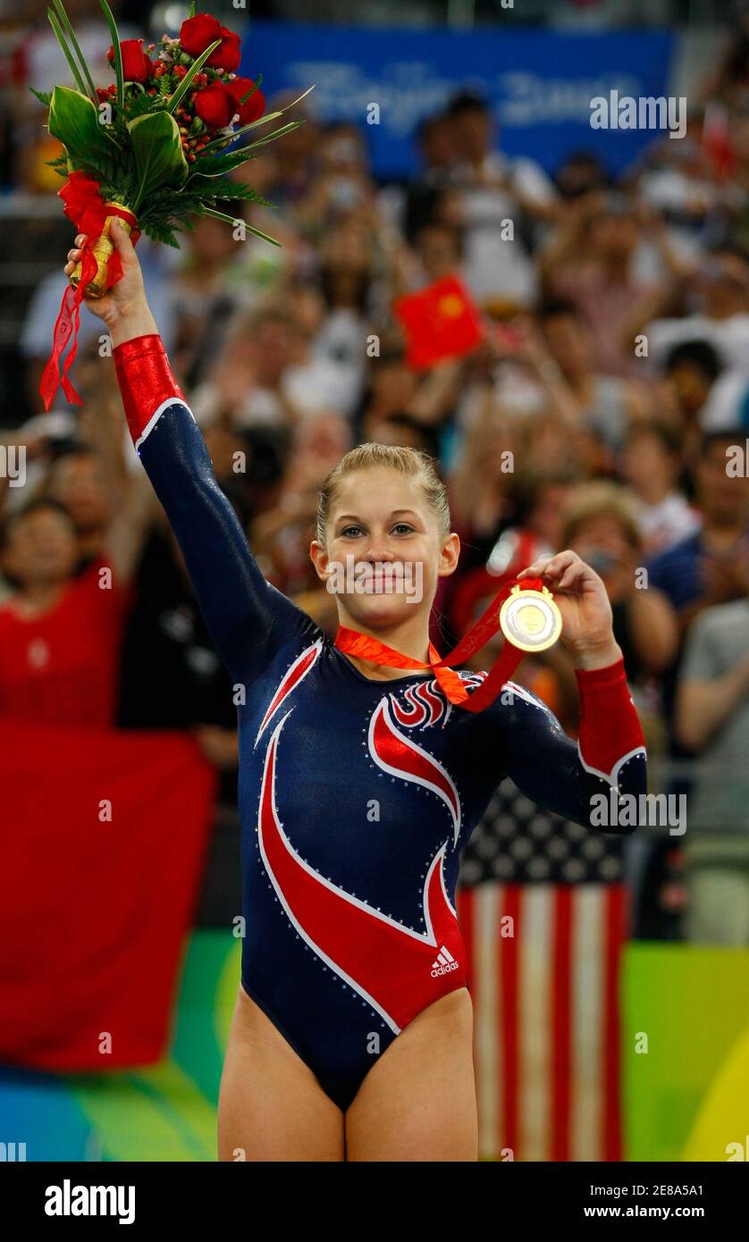 Shawn johnson olympics hires stock photography and images Alamy