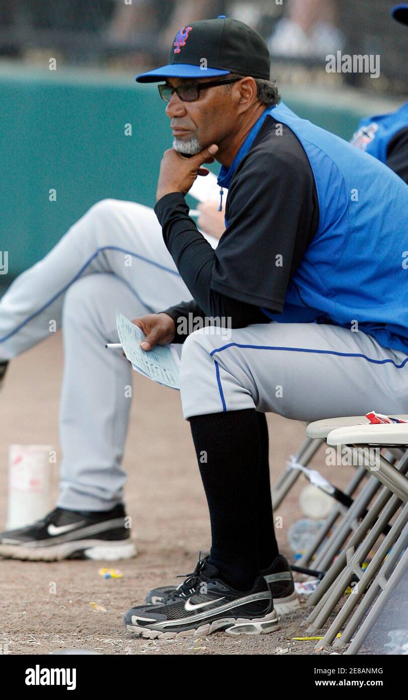 York Mets manager Jerry Manuel watches 