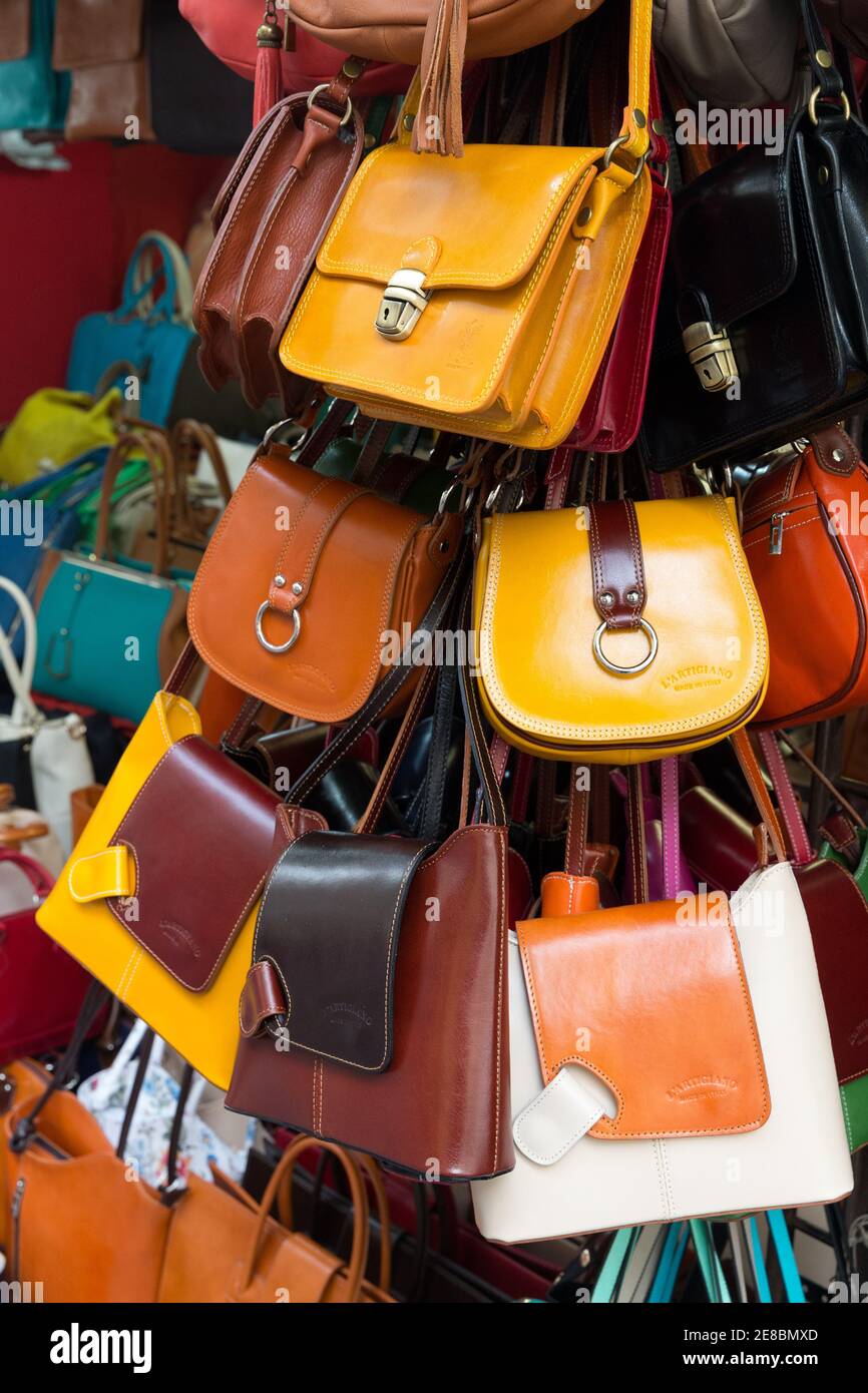 Florence, Italy Leather Handbags For Sale in San Lorenzo Market Stock Photo  - Alamy
