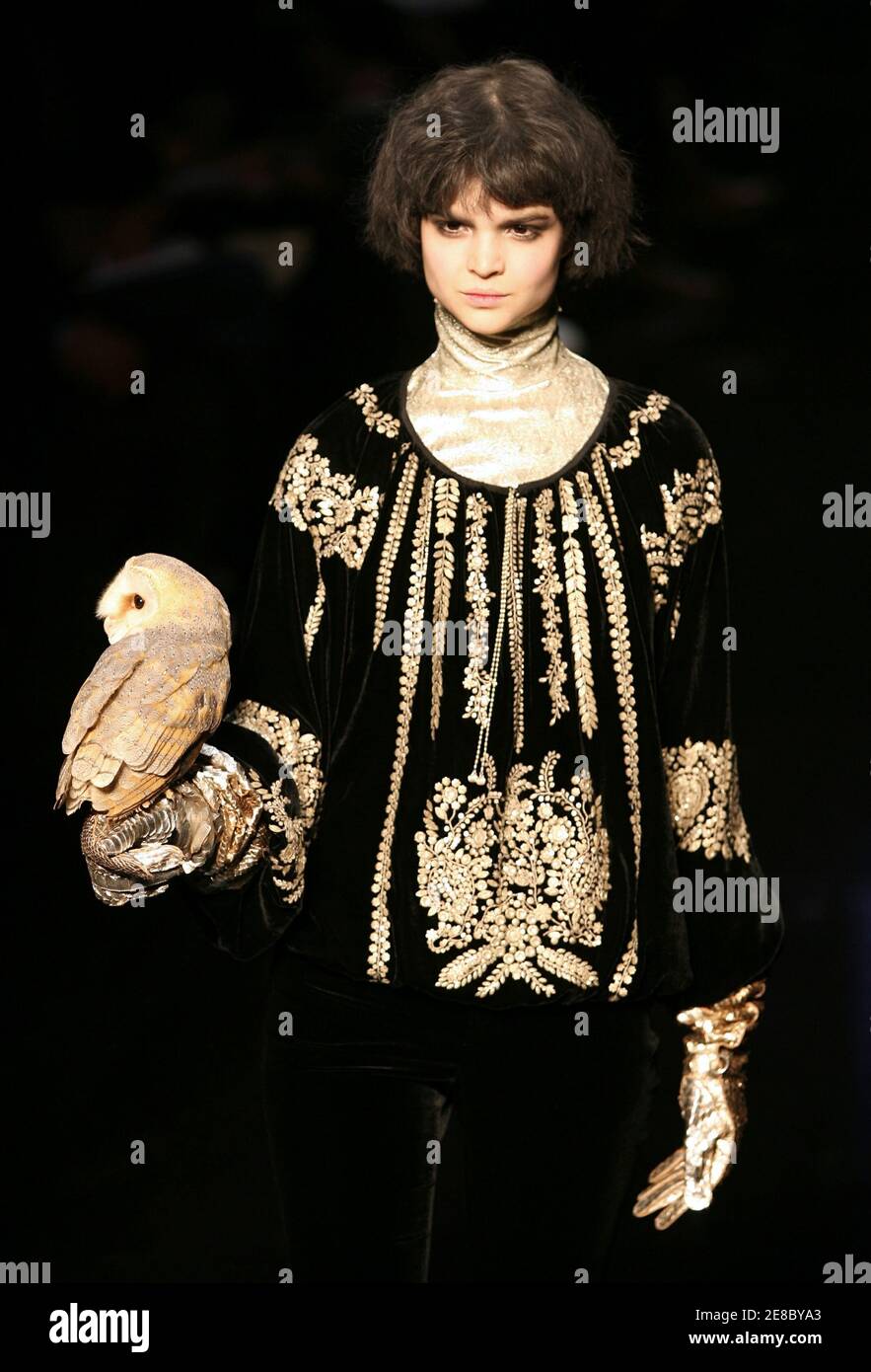 A model presents a creation by French designer Jean-Paul Gaultier as part  of his Fall/Winter 2006-2007 ready to wear women's collection during Paris  fashion week February 28, 2006 Stock Photo - Alamy