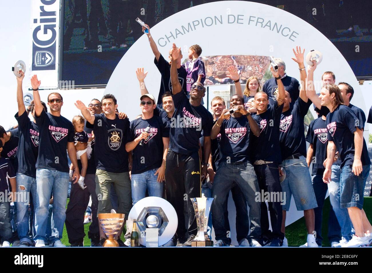 Girondins Bordeaux's team celebrate winning their French Championship Ligue 1 title in Bordeaux May 31, REUTERS/Olivier ( FRANCE SPORT SOCCER Stock Photo - Alamy