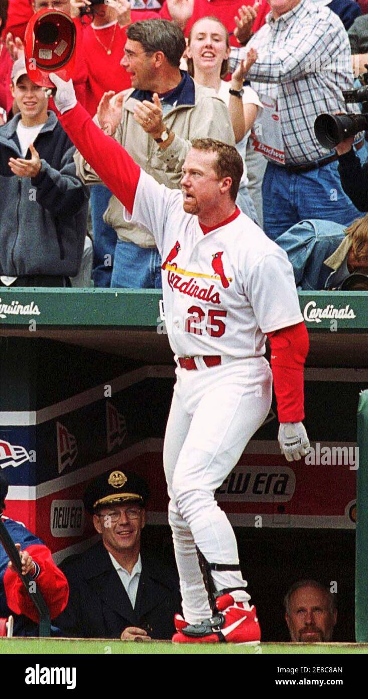 Crowd on steroids hires stock photography and images Alamy