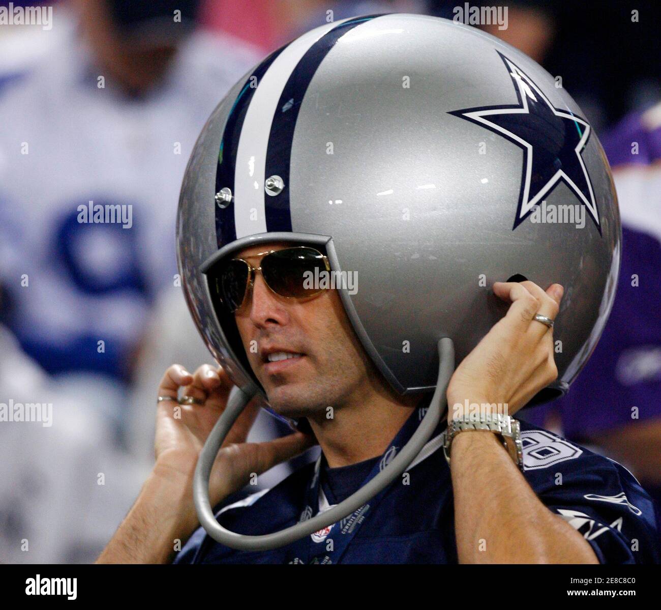 dallas cowboys fan helmet