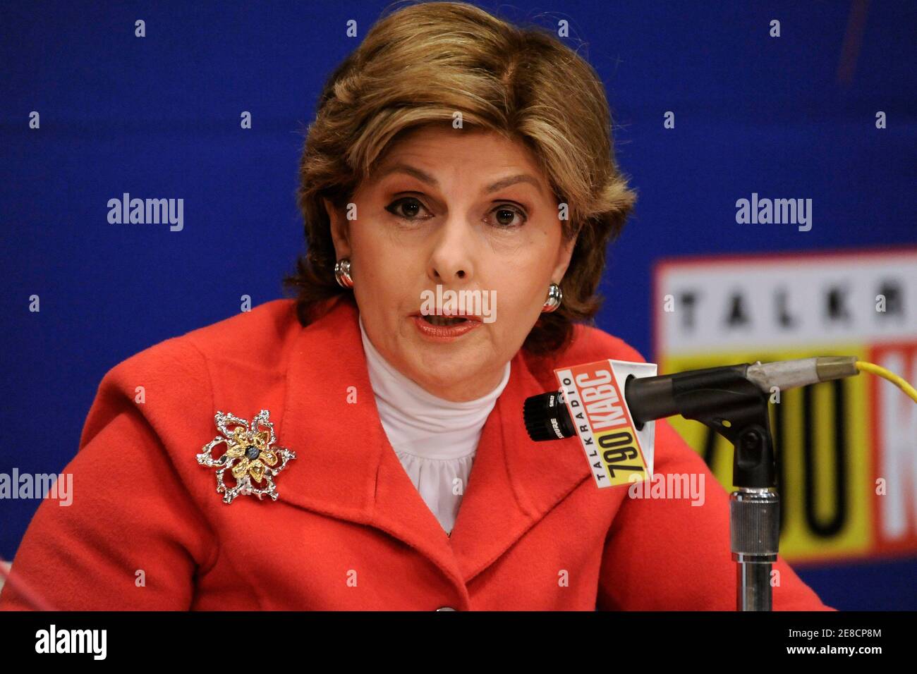 Attorney Gloria Allred answers questions from the media on behalf of her her client, Veronica Siwik-Daniels in Los Angeles, California, February 19, 2010, after watching the telecast of Tiger Woods' news conference. Siwik-Daniels, also known as Joslyn James, is a former porn star and alleged mistress of Tiger Woods. REUTERS/Gus Ruelas (UNITED STATES - Tags: SPORT GOLF) Stock Photo