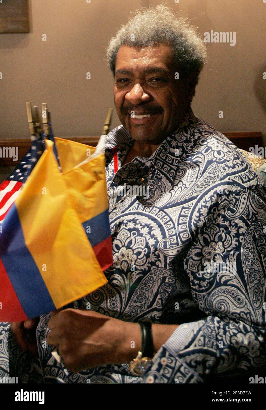 Boxing promoter Don King arrives for a news conference at Dann Carton hotel during the 88th WBA Annual Convention in Medellin November 18, 2009.  REUTERS/Albeiro Lopera (COLOMBIA SPORT BOXING) Stock Photo