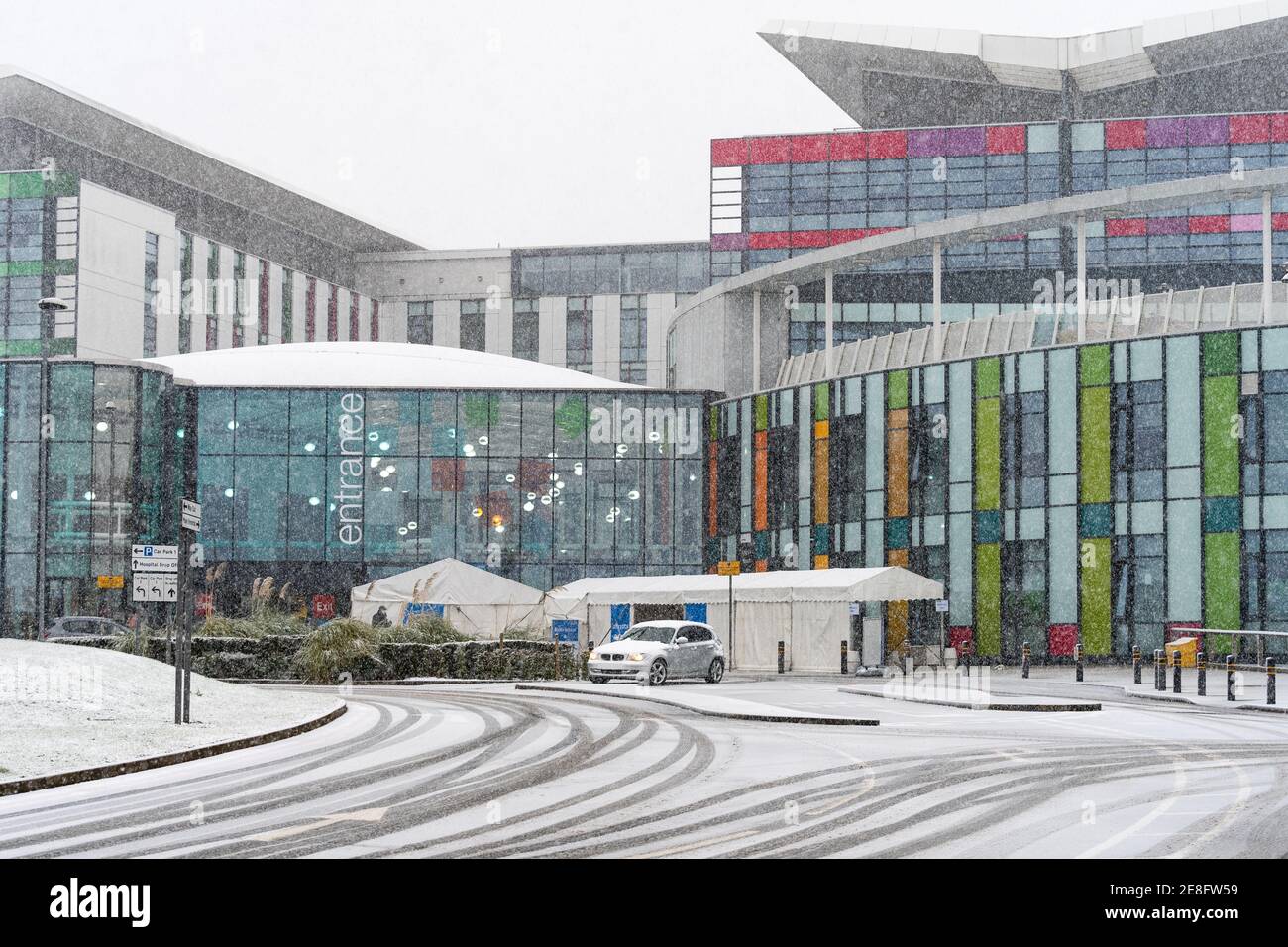 Kings Mill hospital heavy snow fall snowing severe weather putting modern NHS accident emergency care centre under pressure during winter pandemic Stock Photo