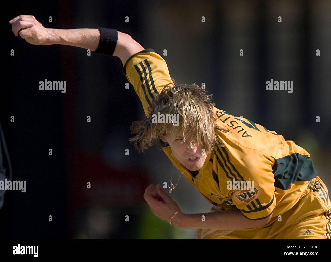 Australia's Nathan Bracken bowls against West Indies during their fourth one-day international cricket match in Basseterre, St. Kitts July 4, 2008.       REUTERS/Andy Clark        (ST KITTS) Stock Photo