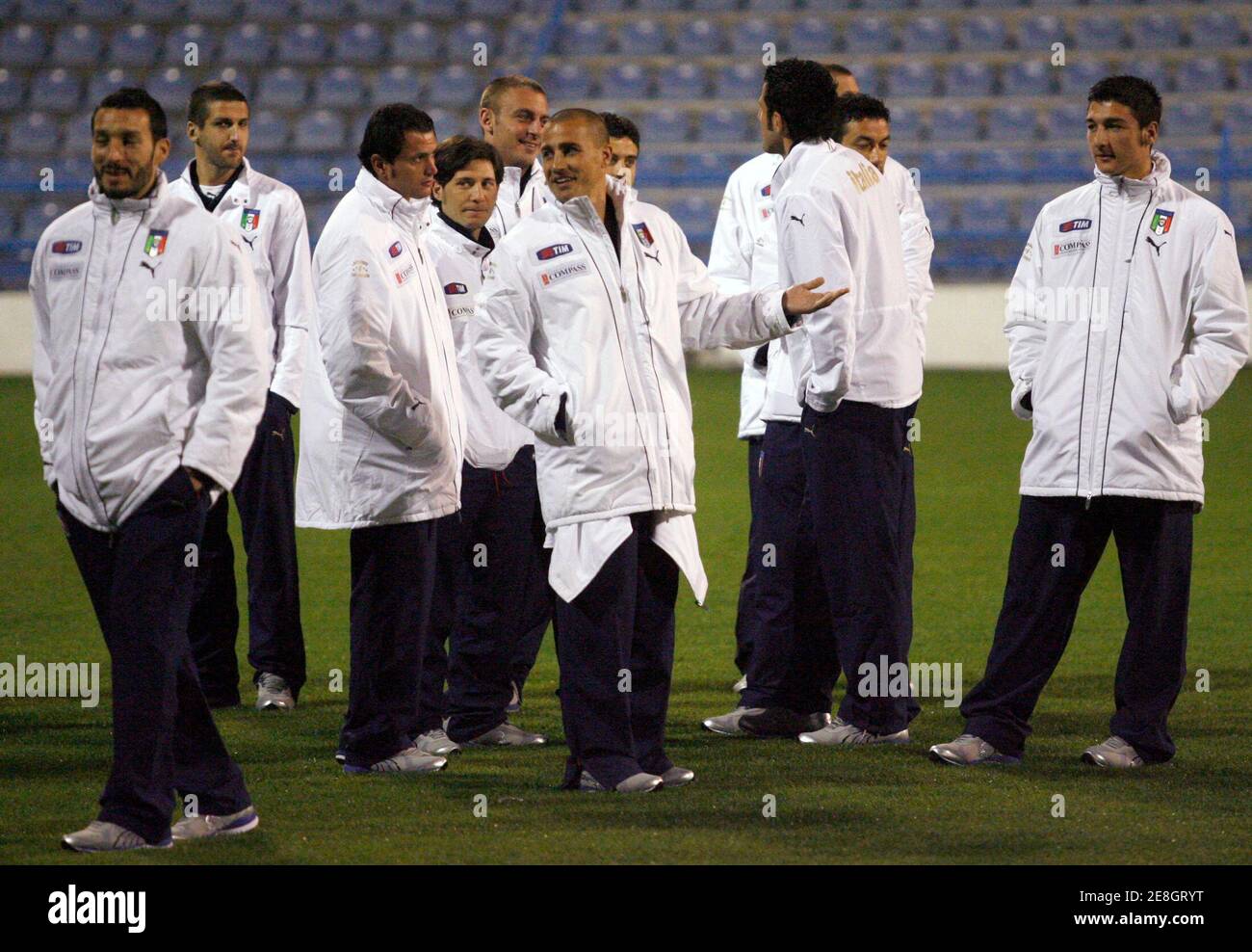 Italy's soccer players attend a training session in Podgorica March 27, 2009. Italy will play their 2010 World Cup qualifying soccer match against Montenegro on Saturday.  REUTERS/Ivan Milutinovic (MONTENEGRO SPORT SOCCER) Stock Photo