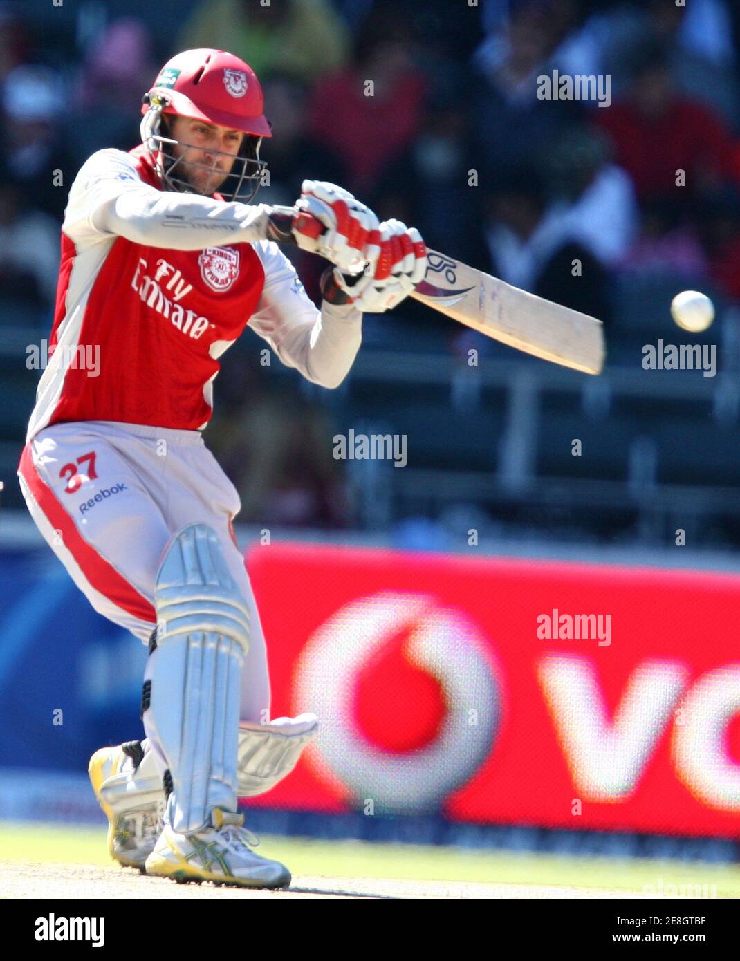 Simon Katich of the Kings XI Punjab plays a shot during the 2009 Indian  Premier League (IPL) T20 cricket match against the Deccan Chargers in  Johannesburg May 17, 2009. REUTERS/Siphiwe Sibeko (SOUTH