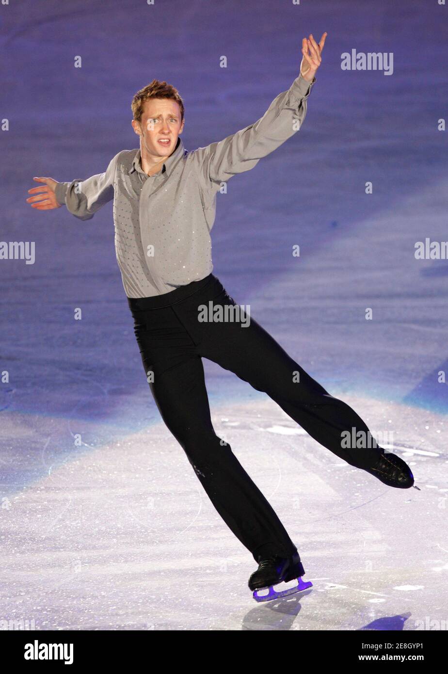 Figure skater Jeremy Abbott from the U.S. performs during the '2010 All That Skate Summer' ice show in Goyang, near Seoul July 23, 2010.  REUTERS/Jo Yong-Hak (SOUTH KOREA - Tags: SPORT FIGURE SKATING) Stock Photo
