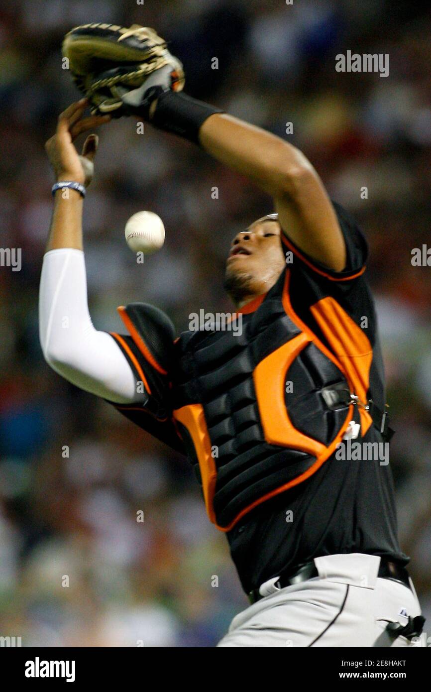 Kenley jansen hires stock photography and images Alamy