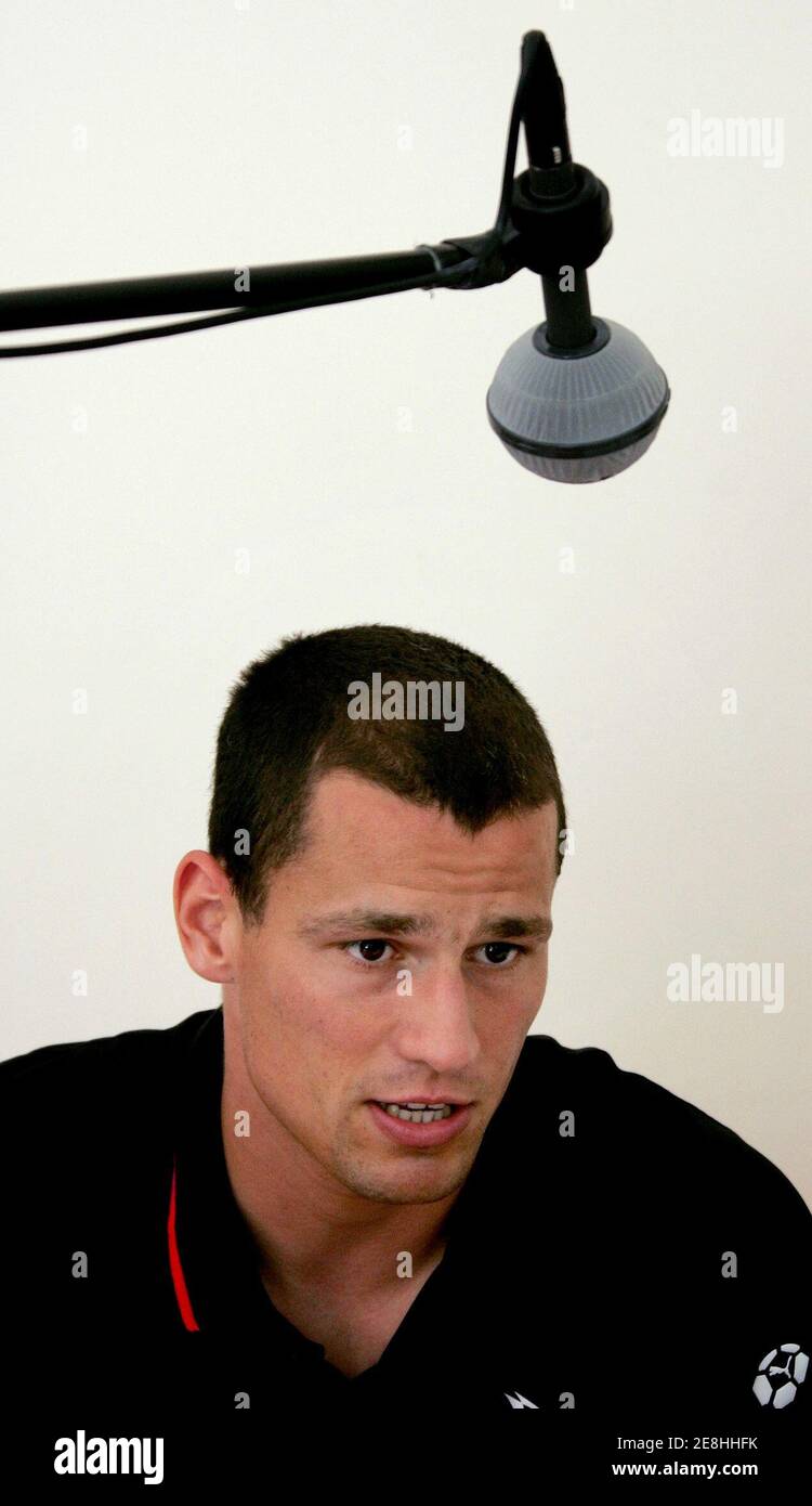 Switzerland's Fabio Coltorti talks to journalists during a World Cup news conference in Bad Bertrich June 11, 2006. REUTERS/Pascal Lauener (GERMANY) Stock Photo