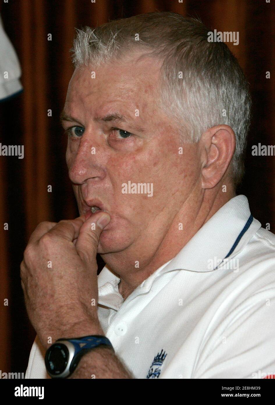 England's cricket coach Duncan Fletcher is pictured at a news conference in Perth December 19, 2006. REUTERS/Will Burgess  (AUSTRALIA) Stock Photo